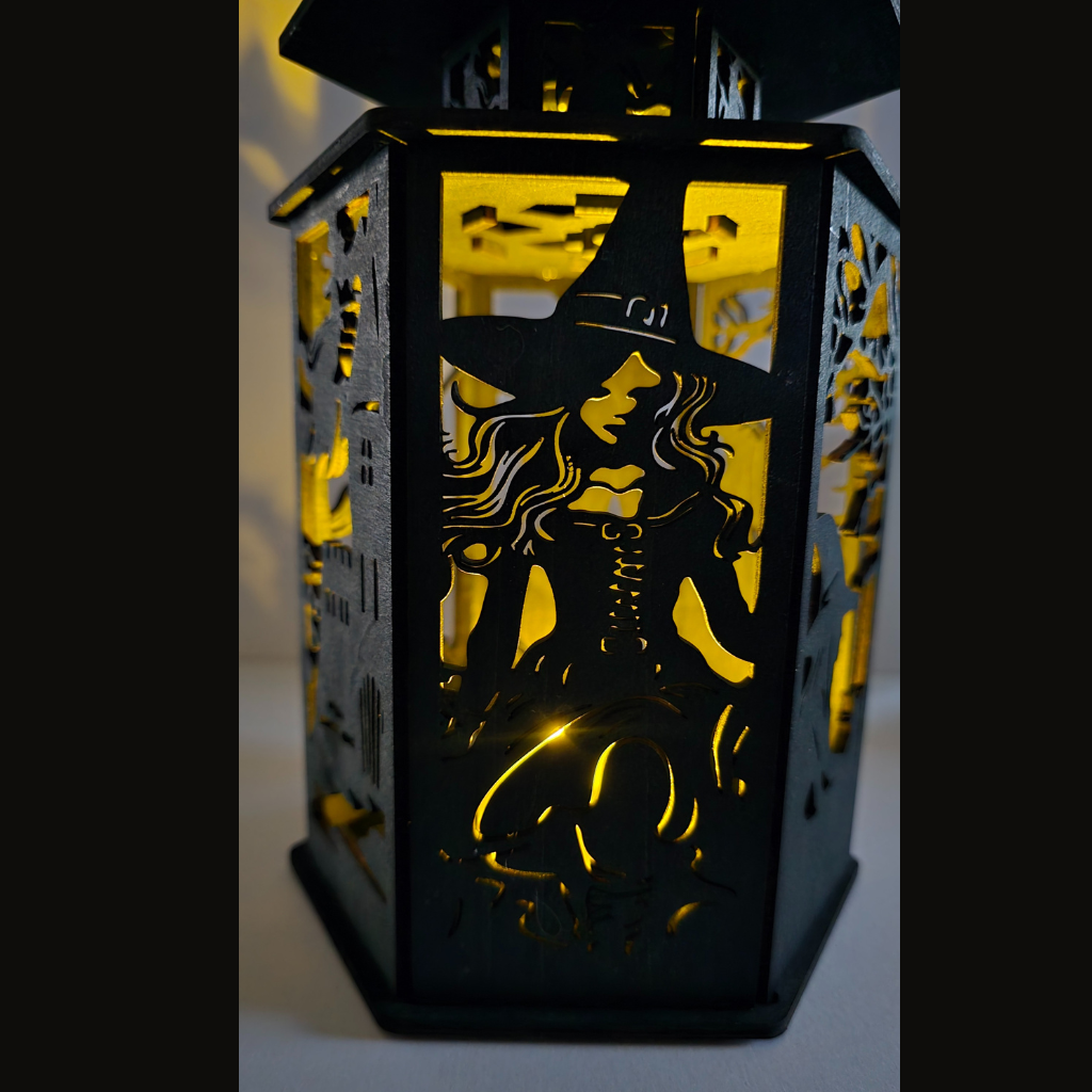 Deko Haunted Lantern – Hexenzauber im Schattenlicht