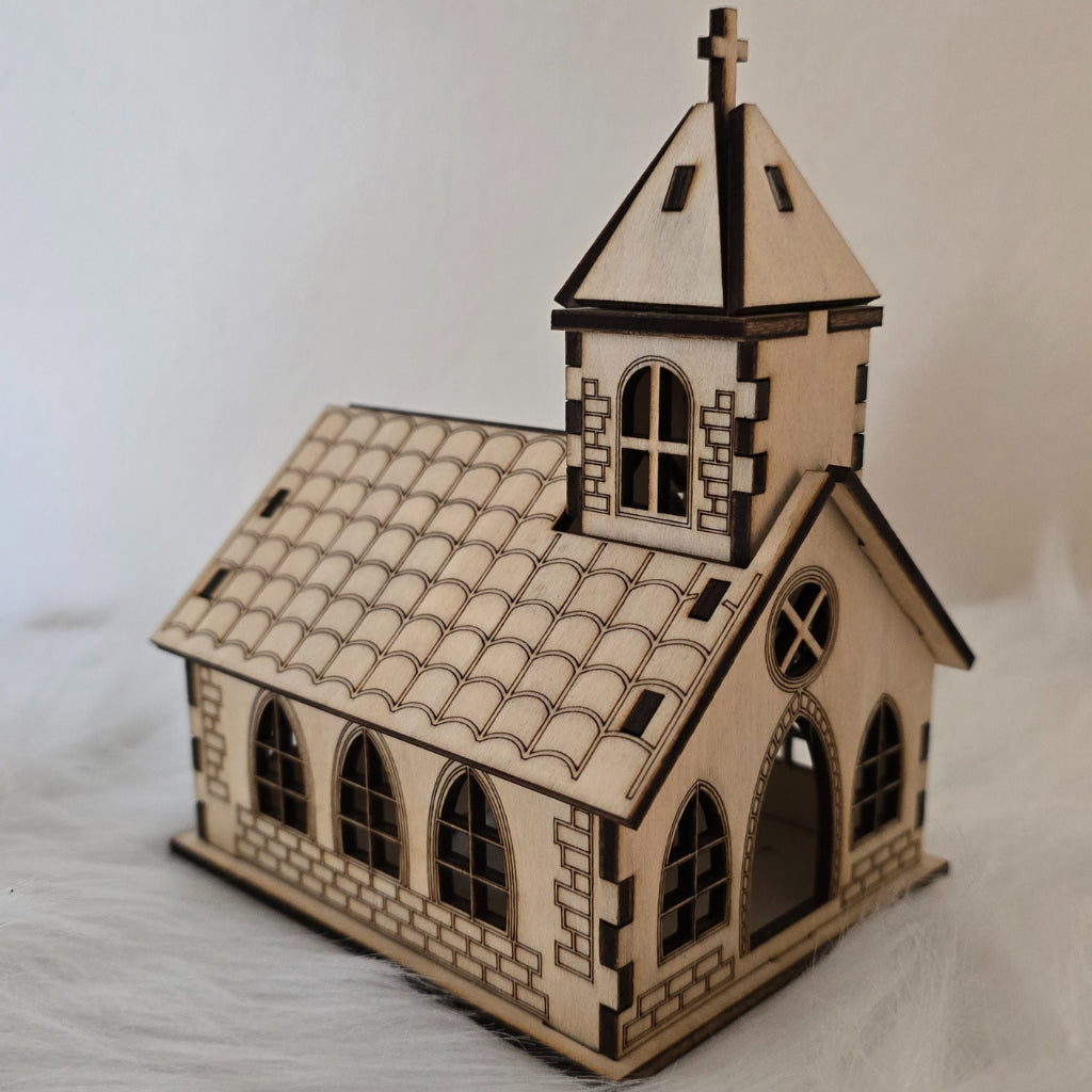 Holzhäuser mit Lichtspiel – Weihnachtsdeko aus Lindenholz