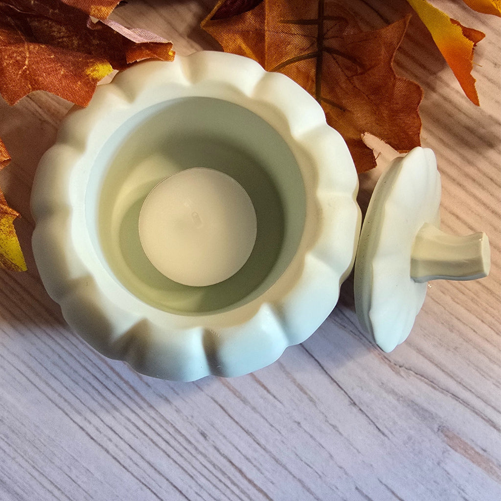 Deko Kürbis als Dose oder Teelichthalter